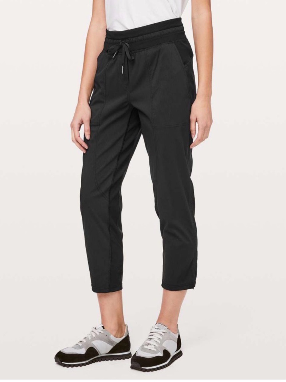 Lululemon Dance Studio Crop *25" Size 6